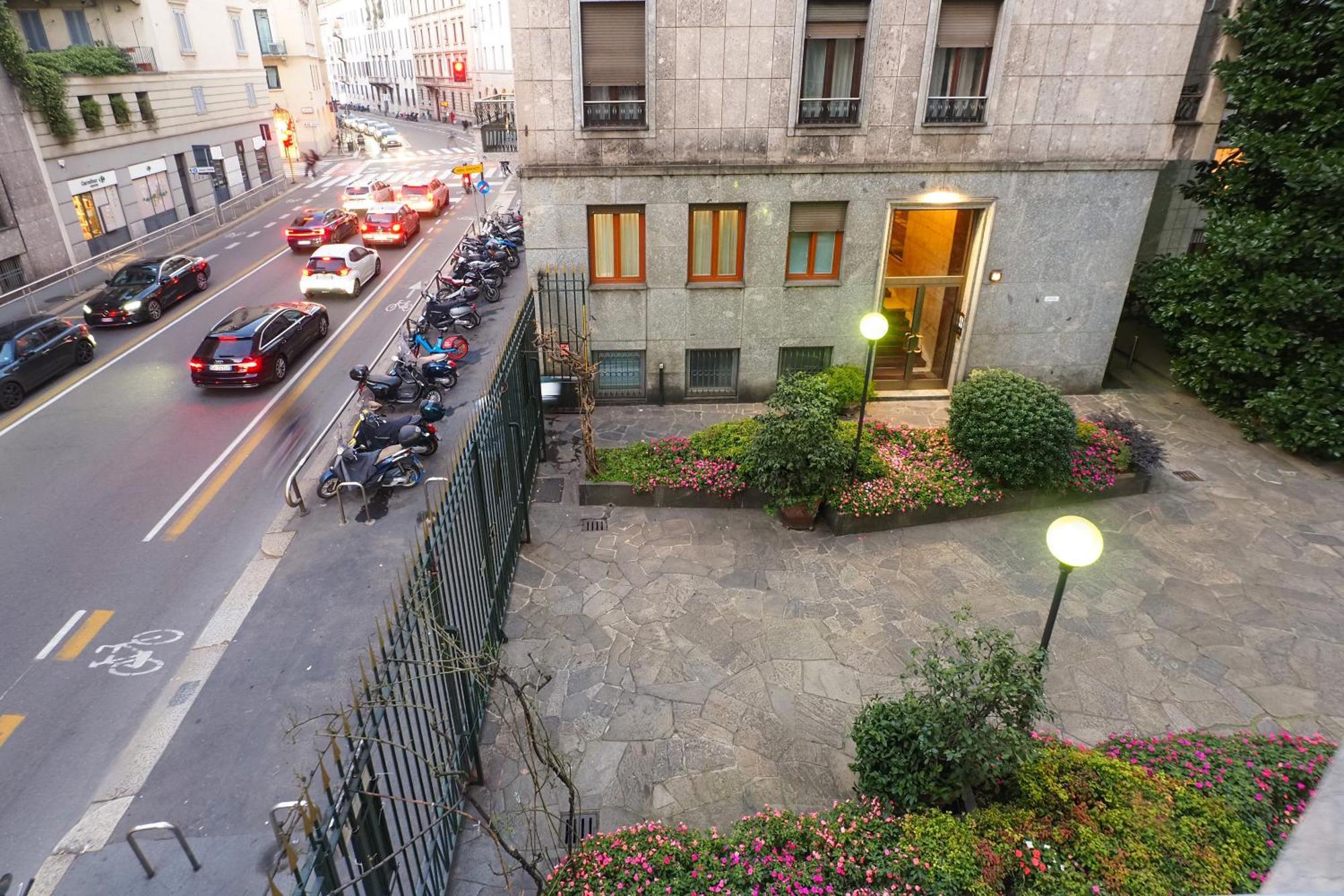 Rifugio Chic In Centro Milano Apartment Luaran gambar